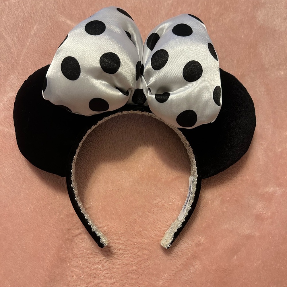Black & White Polka Dot Bow Minnie Ears